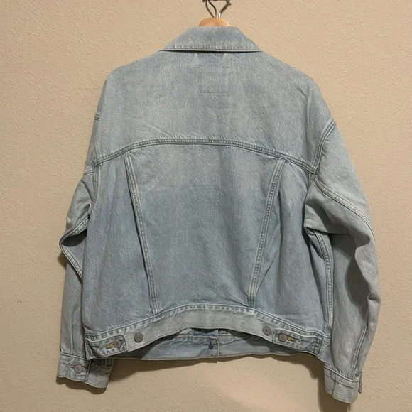 LEVI’S PREMIUM 90’s TRUCKER JACKET - Picture 2 of 4